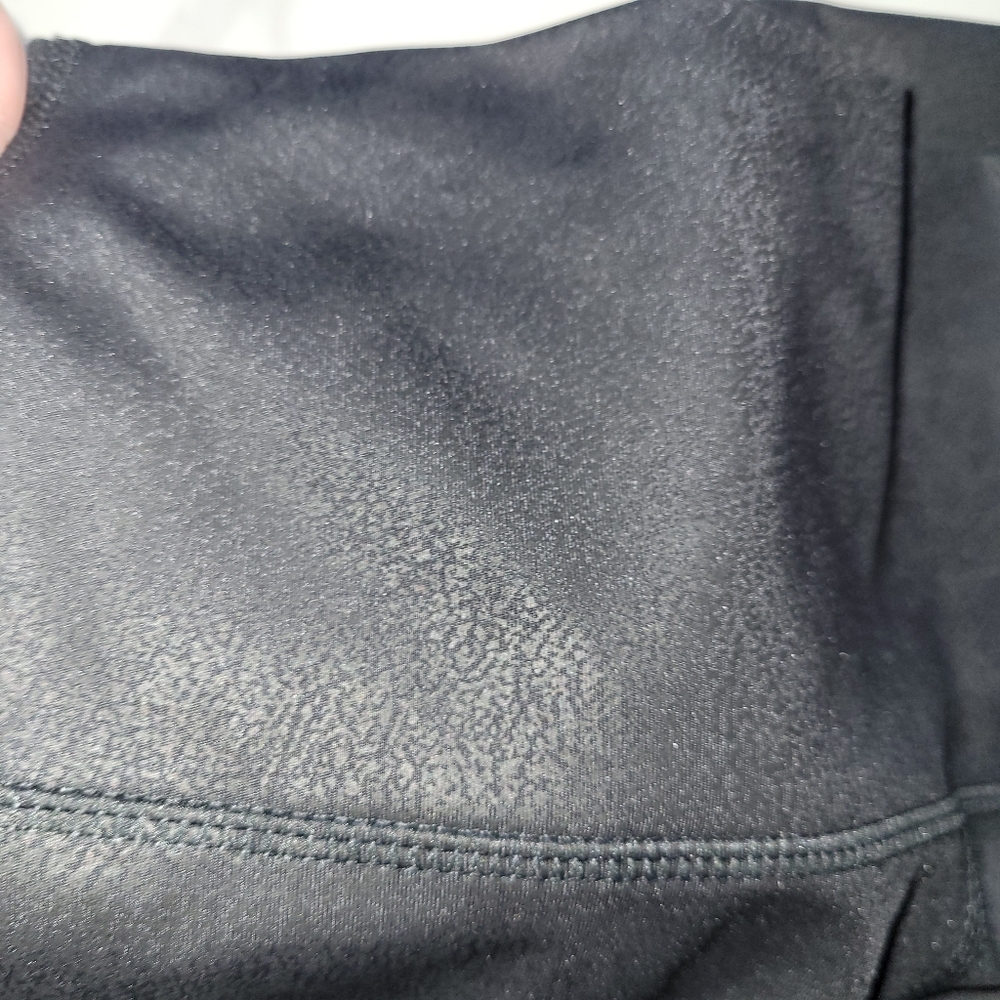 Black High-Waist Leggings for Women - Picture 3 of 8